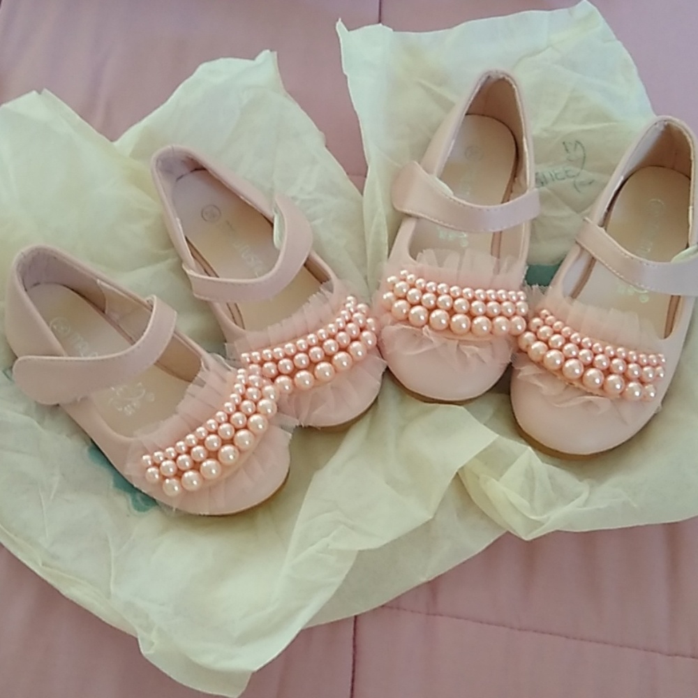 Beautiful girl's special occasion light pink shoes